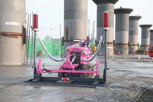 安全場 智能助力工程建設(shè)質(zhì)安提升 機(jī)械人工共建廣州白云站房